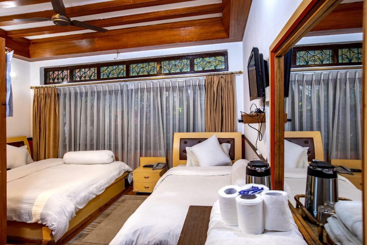 Shangrila Boutique Hotel Катманду Экстерьер фото