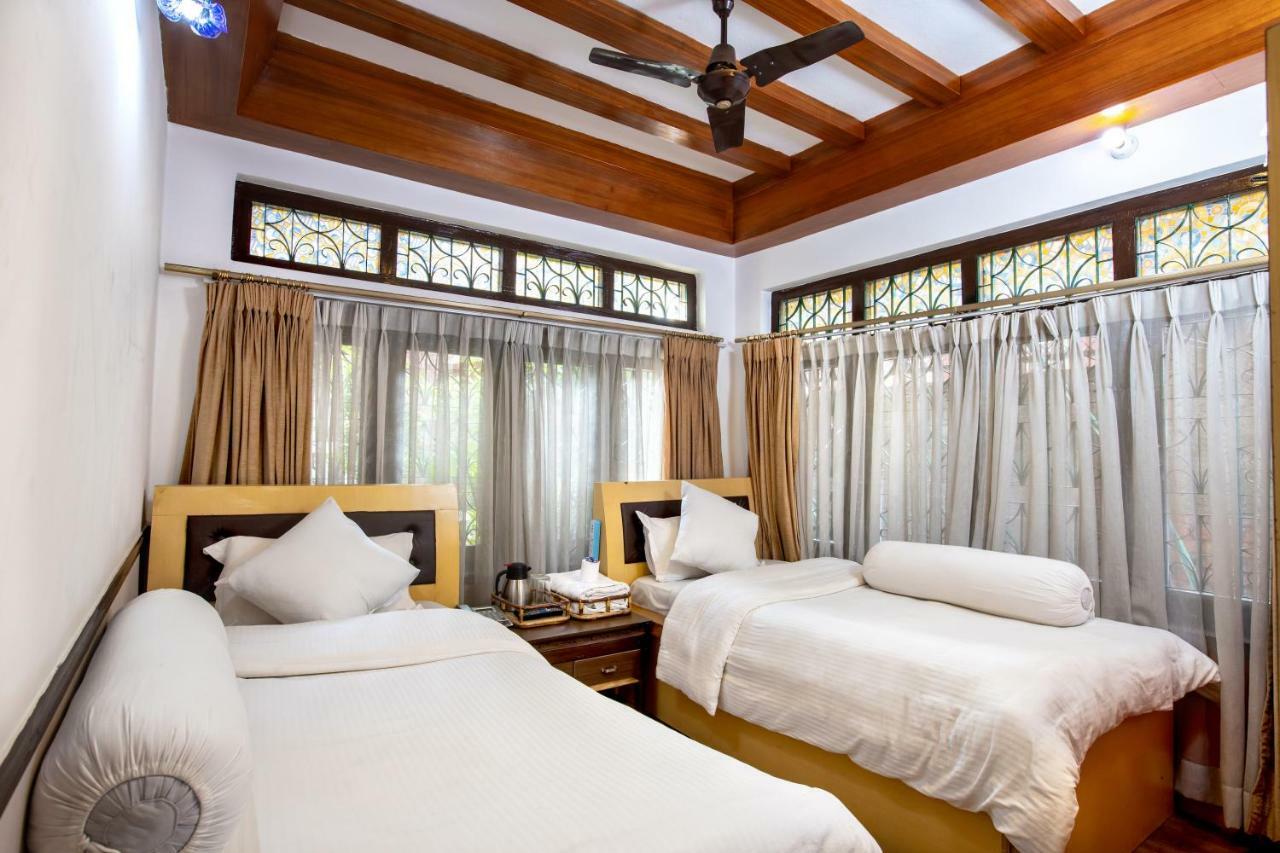 Shangrila Boutique Hotel Катманду Экстерьер фото