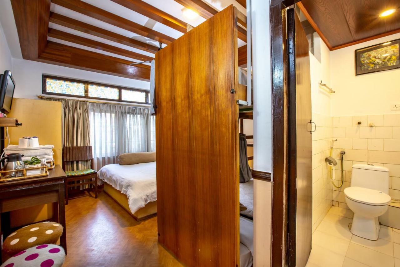 Shangrila Boutique Hotel Катманду Экстерьер фото