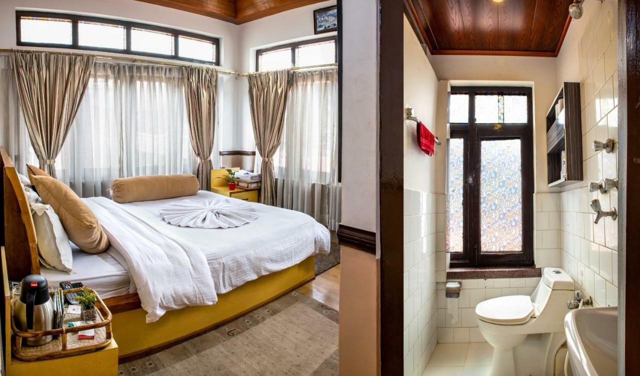 Shangrila Boutique Hotel Катманду Экстерьер фото